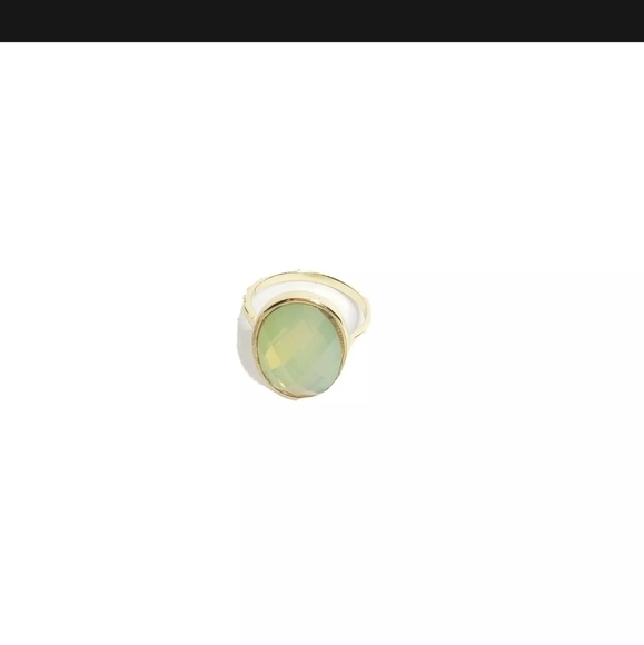 Women's faux stone size 6 ring - Picture 2 of 3